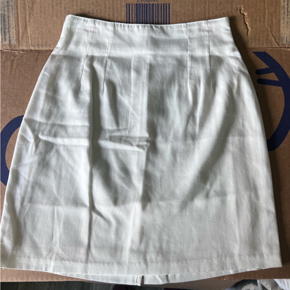 Women’s skirt